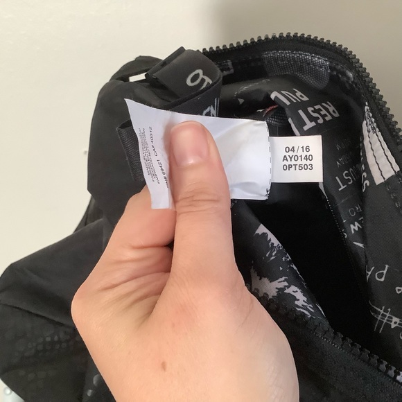 Reebok Studio Tote Gym Bag Snake Pattern - Picture 8 of 9